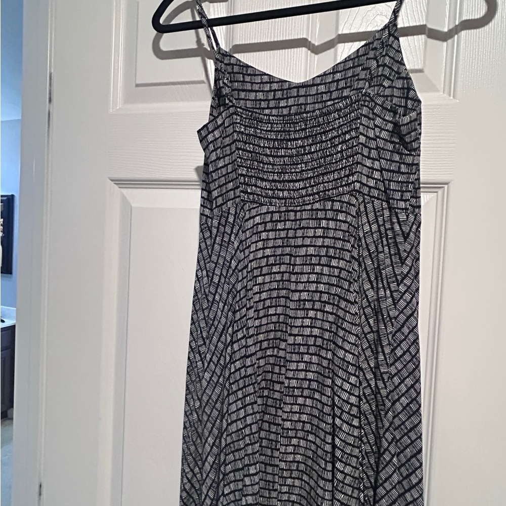 Old Navy Black and White Maxi Dress